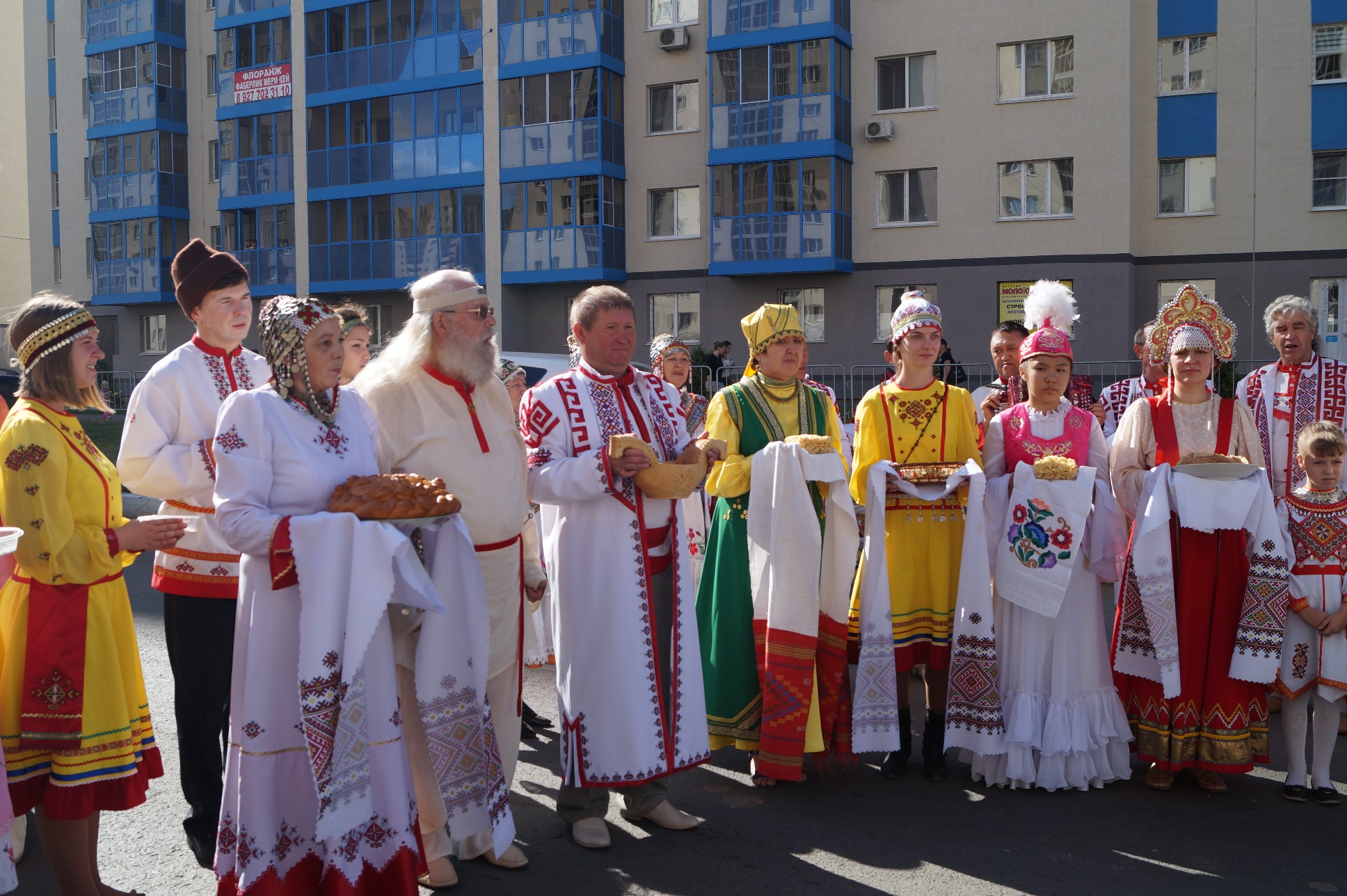 На Дне дружбы народов в Самаре выступил народный ансамбль «Касал» из Чувашии