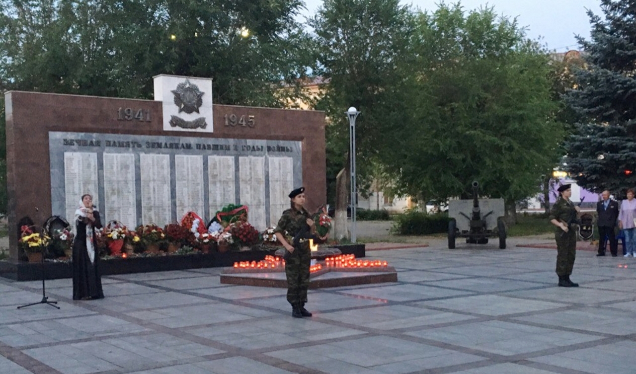 В Самарской области горят «Свечи памяти» В Самарской области горят «Свечи памяти»