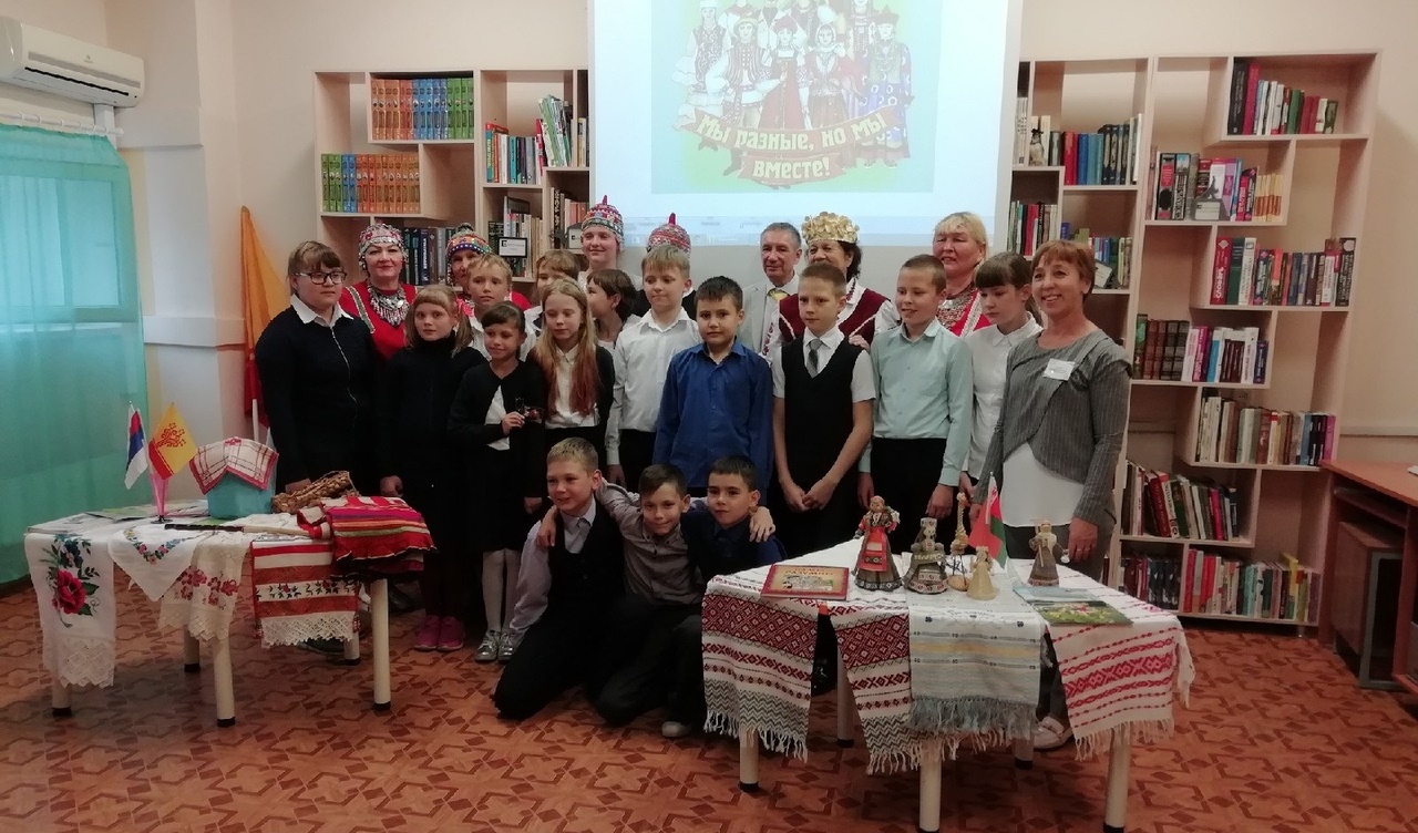 Тольяттинские школьники познакомились с культурой белорусов и чувашей 