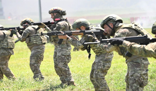 Владимир Путин подписал указ о новых правилах прохождения военной службы иностранными гражданами Владимир Путин подписал указ о новых правилах прохождения военной службы иностранными гражданами