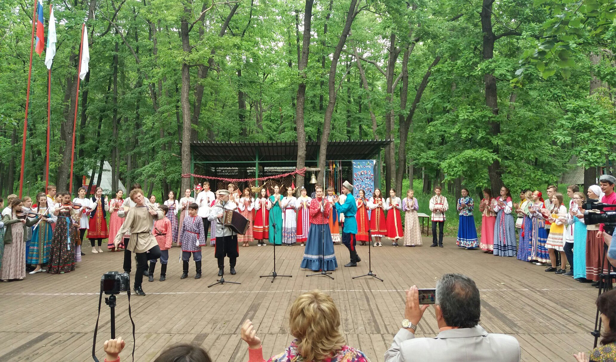 Фольклорная смена в Детском православном лагере завершилась ярким концертом