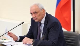 Магомедсалам Магомедов: «Ситуация в сфере межнациональных отношений остаётся стабильной и контролируемой» Магомедсалам Магомедов: «Ситуация в сфере межнациональных отношений остаётся стабильной и контролируемой»