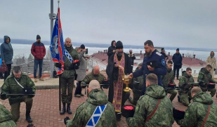 Торжественная отправка казаков Волжского войскового казачьего общества на подготовку и участие в военном параде Победы 9 мая