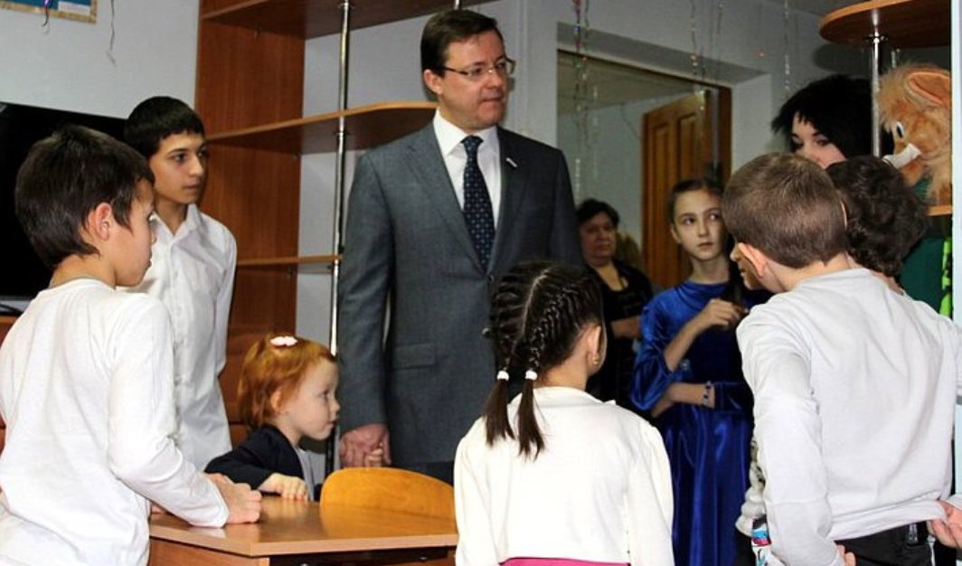 Поздравление Губернатора Самарской области Дмитрия  Азарова с Днем знаний