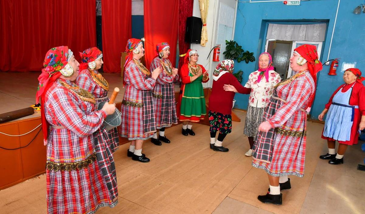 В селе Назаровка бережно сохраняют традиции, идущие из глубины веков В селе Назаровка бережно сохраняют традиции, идущие из глубины веков
