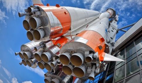 Поздравление Губернатора Самарской области Д.И. Азарова с Днём космонавтики (12 апреля 2020 года) Поздравление Губернатора Самарской области Д.И. Азарова с Днём космонавтики (12 апреля 2020 года)