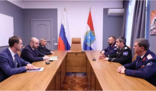 Губернатор Вячеслав Федорищев провел рабочую встречу с атаманом Всероссийского казачьего общества Виталием Кузнецовым