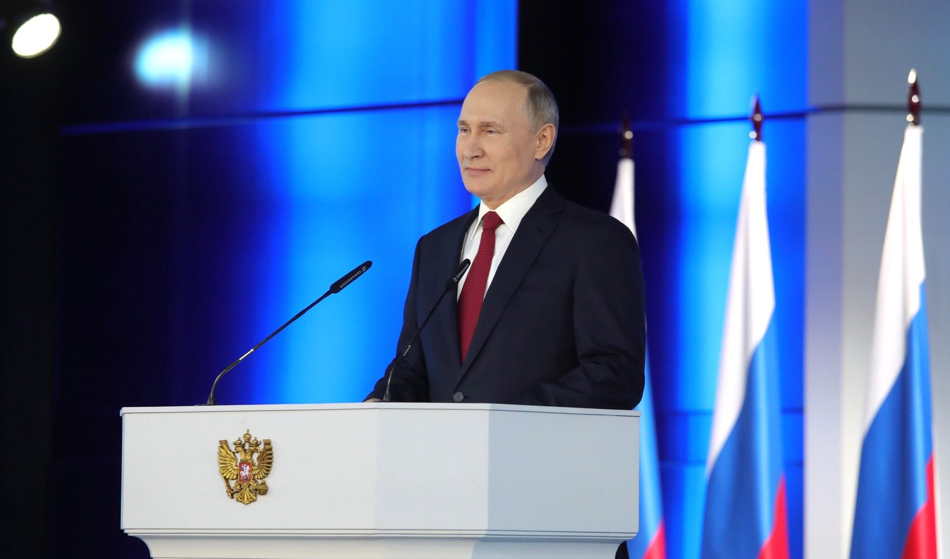 Владимир Путин: "Перед Россией стоят прорывные исторические задачи, и в их решении значим вклад каждого." Владимир Путин: "Перед Россией стоят прорывные исторические задачи, и в их решении значим вклад каждого."