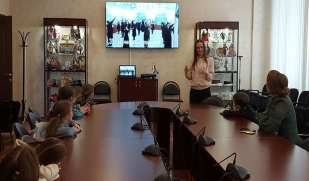 В Доме дружбы народов снова юные гости 