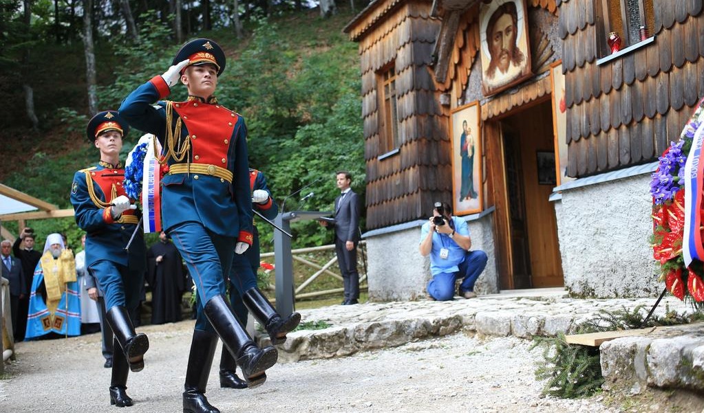У Русской часовни под перевалом Вршич в Словении прошли мемориальные мероприятия 