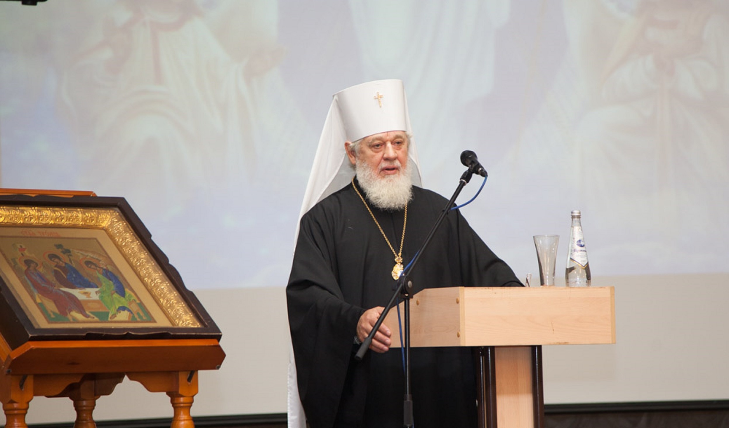 В духовно-просветительском центре «Кириллица» прошли парламентские встречи 