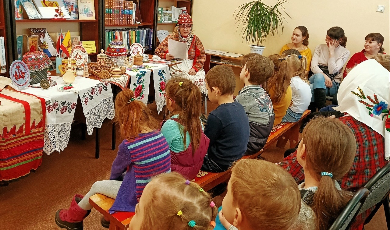 Дети в Тольятти познакомились с чувашскими традициями и сказками