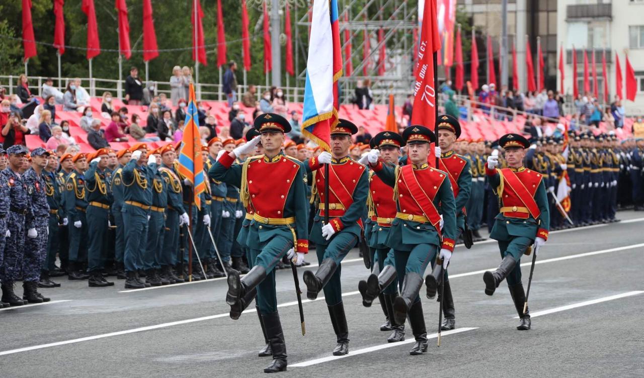 В Самаре прошел военный парад в честь 75-летия Победы в Великой Отечественной войне В Самаре прошел военный парад в честь 75-летия Победы в Великой Отечественной войне