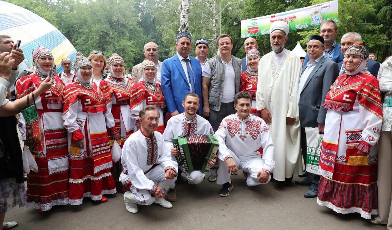В Самаре ярко и красочно отметили областной татарский национальный праздник Сабантуй В Самаре ярко и красочно отметили областной татарский национальный праздник Сабантуй