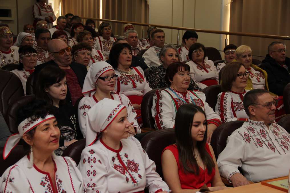 Чаваш ташши. Чувашские ташши ташши. фестиваль дружбы народов. чувашский танец. язык народа чувашии.
