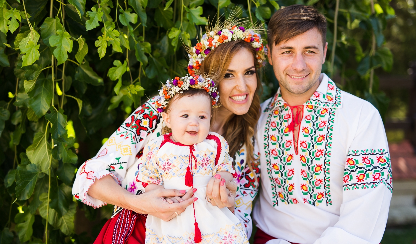 Приглашаем к участию во Всероссийском фотоконкурсе «Мама и дети в национальных костюмах»