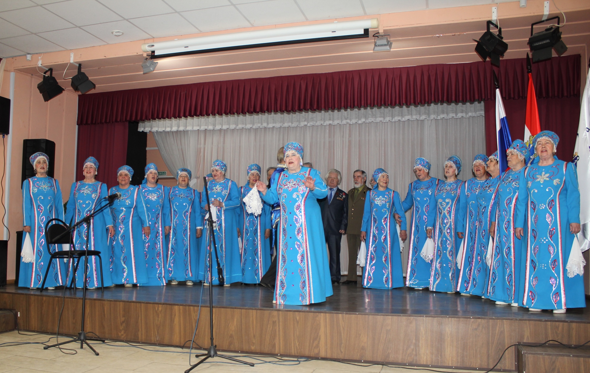 Песни военных лет звучали в честь юбилея Самарской организации «Труженики тыла и ветераны труда»