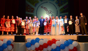 В Чапаевске в Год единства народов России состоялся XV областной межнациональный фестиваль имени Виктора Карабаненко
