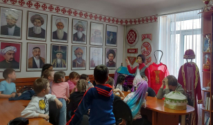 В гостях у традиций: второклассники из Кинеля познакомились с культурным богатством Самарской области В гостях у традиций: второклассники из Кинеля познакомились с культурным богатством Самарской области