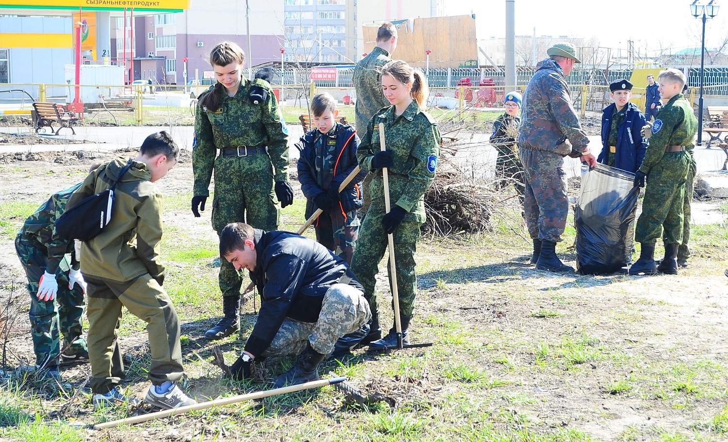 Сызранский Казачий парк привели в порядок Сызранский Казачий парк привели в порядок