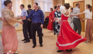 Русские забавы: в Доме дружбы народов зажгли первую Вечёрку Русские забавы: в Доме дружбы народов зажгли первую Вечёрку