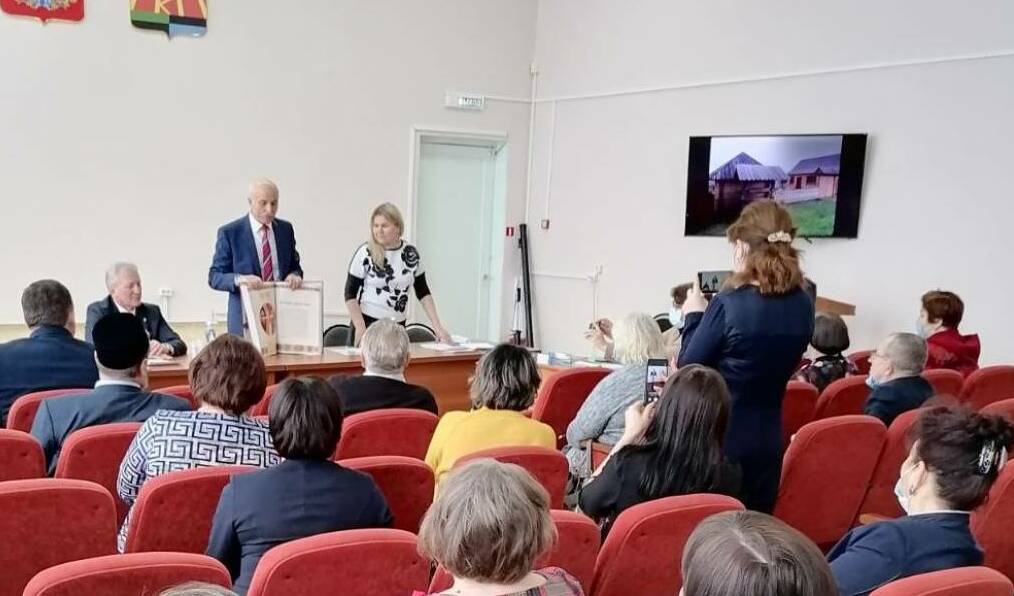 В Нефтегорском районе представлены проекты Союза народов Самарской области В Нефтегорском районе представлены проекты Союза народов Самарской области