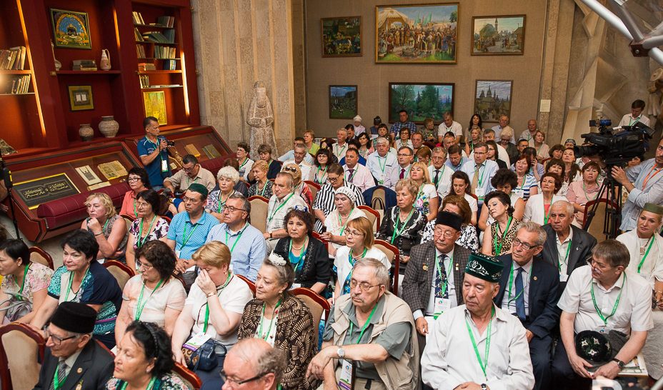 Начал работу VI съезд Всемирного конгресса татар