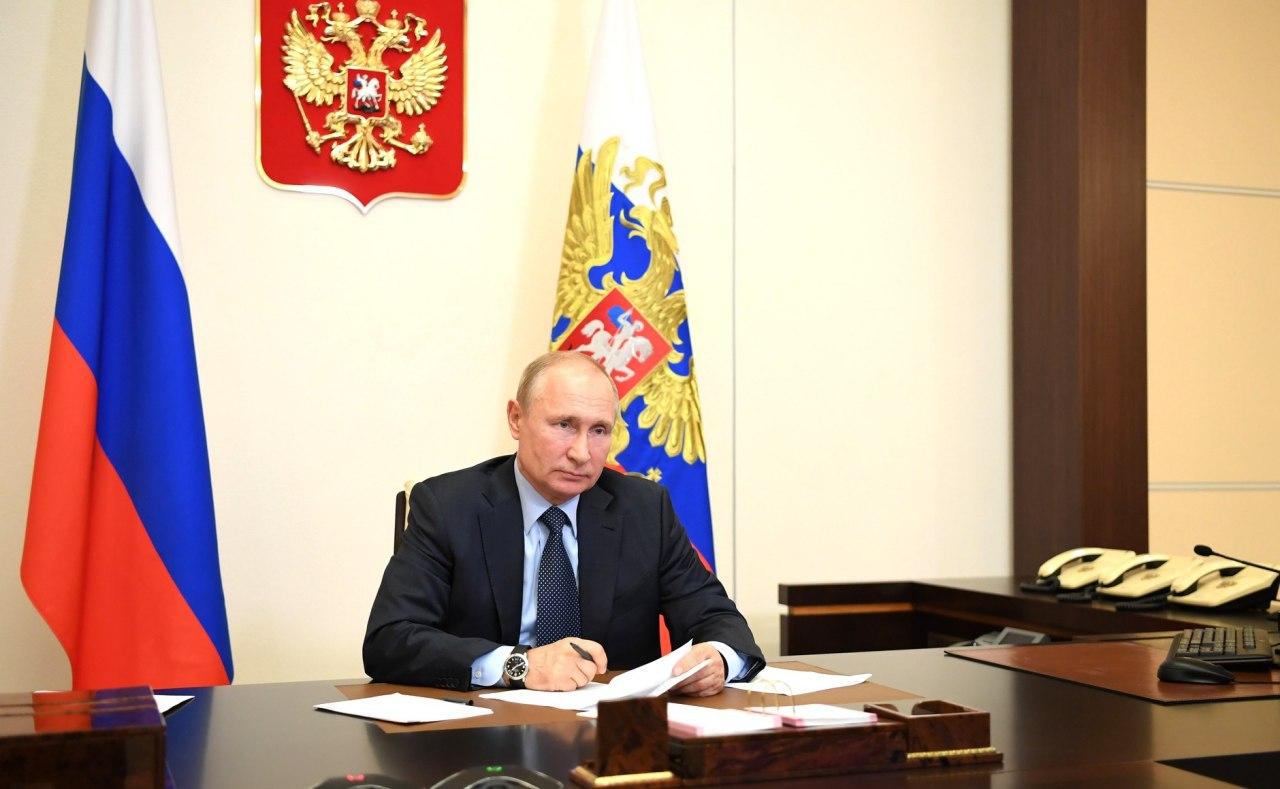 Владимир Путин объявил о проведении специального конкурса Фонда президентских грантов