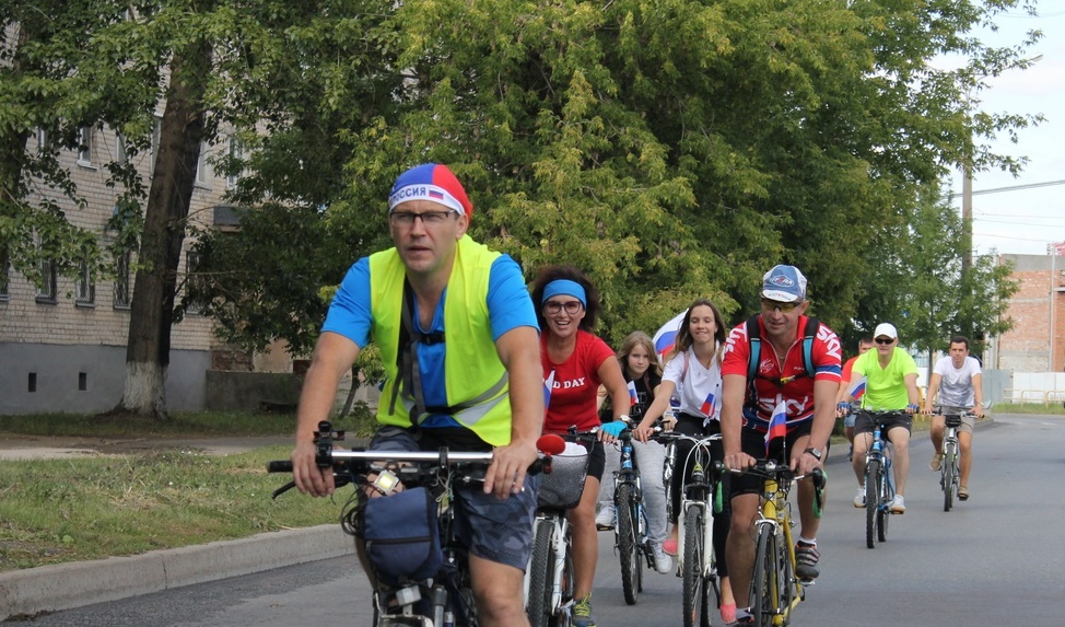 В Тольятти Дню российского флага посвятили велопробег