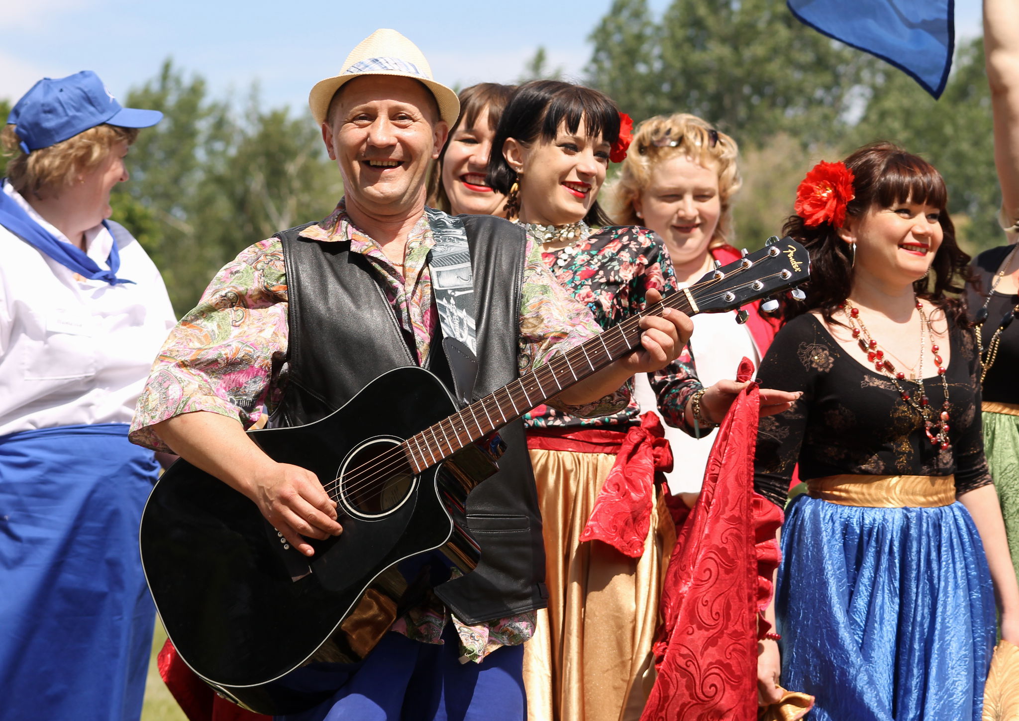 Самарская область отметила День России концертами, автопробегом и яркими поступками