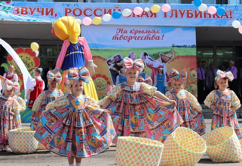 В Алатыре состоялся Всероссийский фестиваль русского народного творчества «Звучи, российская глубинка!»