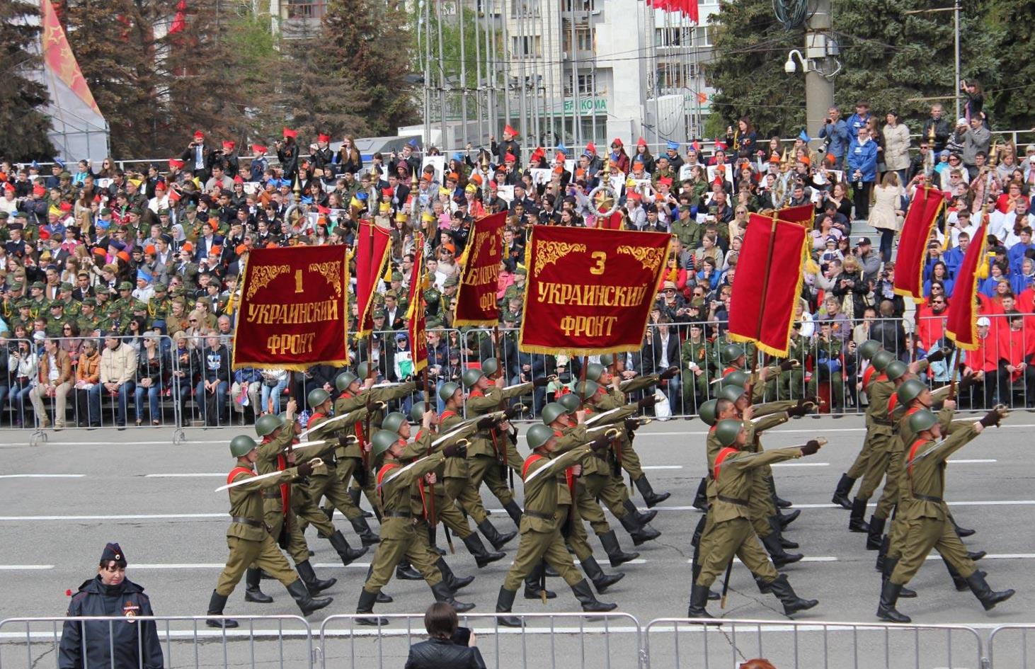 В Самарской области День Победы отметят военным парадом, шествием «Бессмертный полк» и полетами асов группы «Русь»