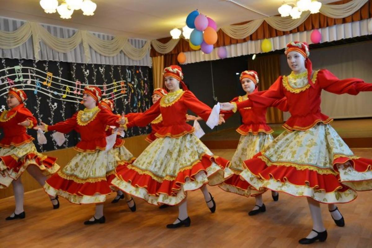 V городской Открытый конкурс исполнителей народной песни «Истоки» V городской Открытый конкурс исполнителей народной песни «Истоки»
