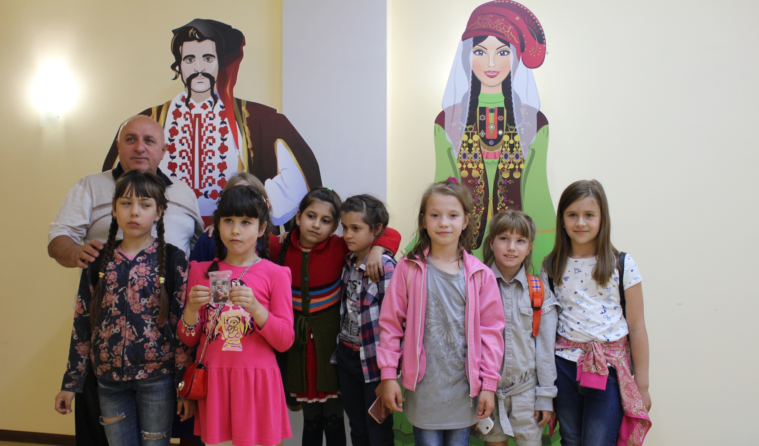 Школьники Тольятти познакомились  с азербайджанской культурой