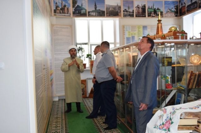 Врио начальника регионального УФСИН посетил Самарскую Соборную мечеть Врио начальника регионального УФСИН посетил Самарскую Соборную мечеть