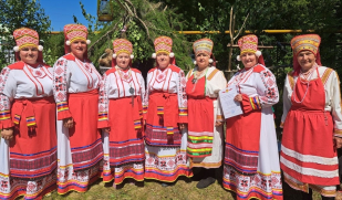 Играй и пой, земля родная!